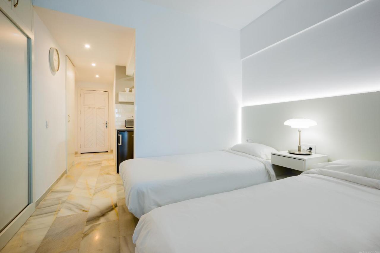 White Studio - La Caleta Адехе Экстерьер фото