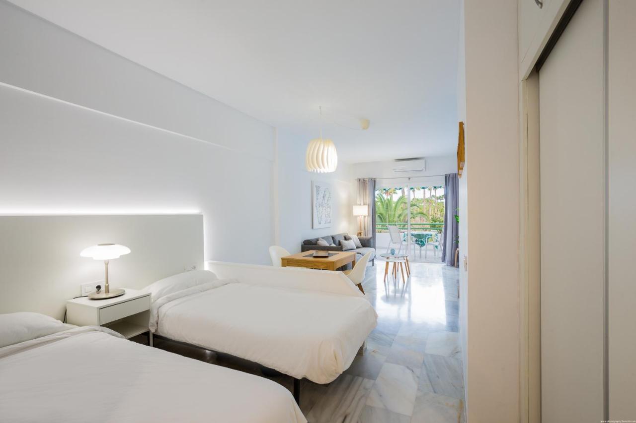 White Studio - La Caleta Адехе Экстерьер фото